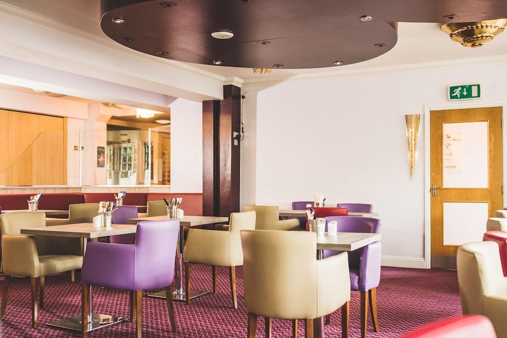 The Queensgate Hotel Peterborough Exterior foto