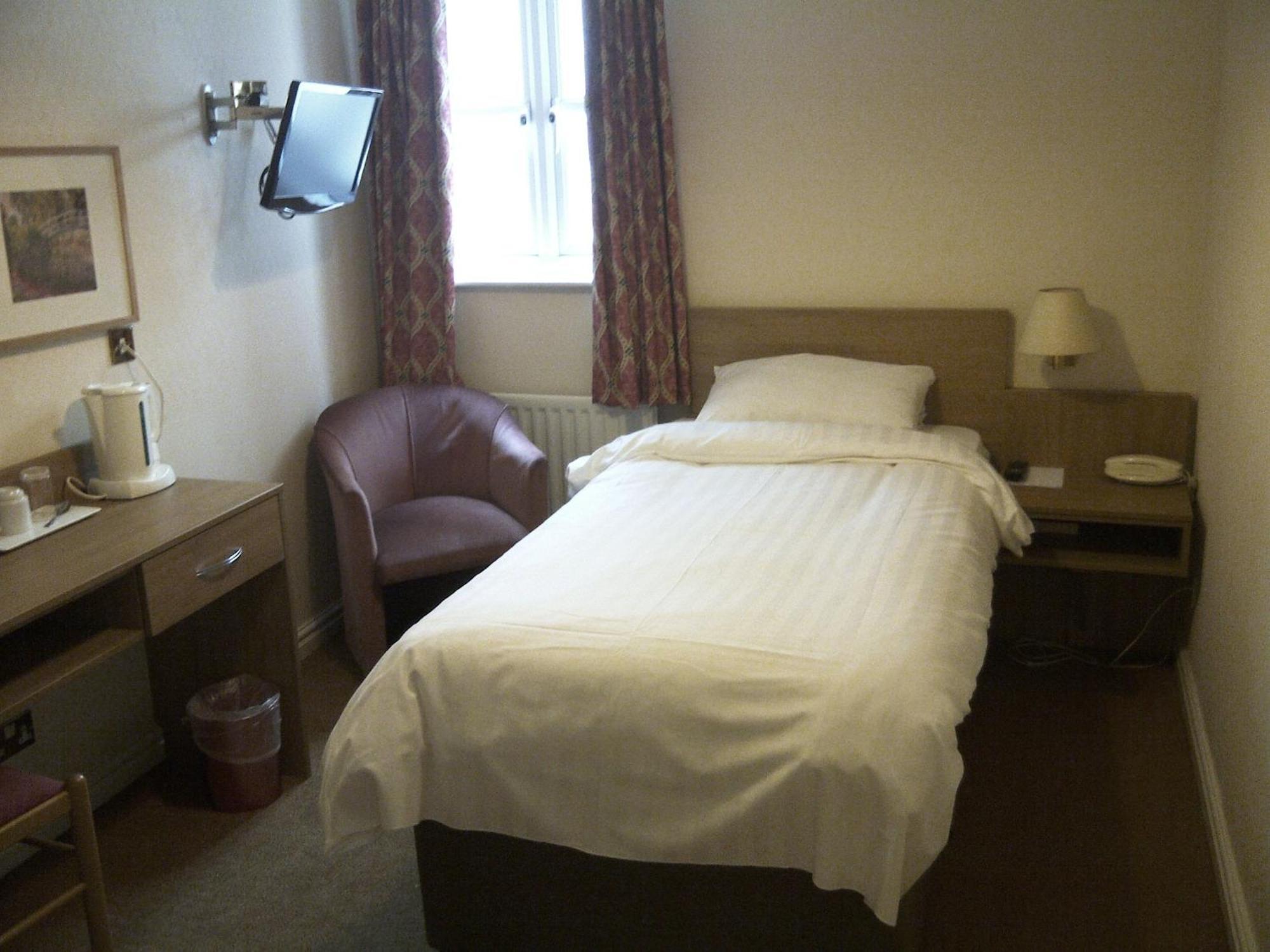 The Queensgate Hotel Peterborough Cameră foto