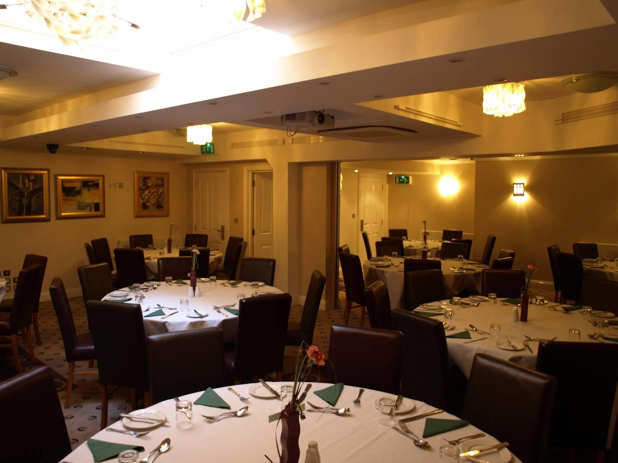 The Queensgate Hotel Peterborough Exterior foto